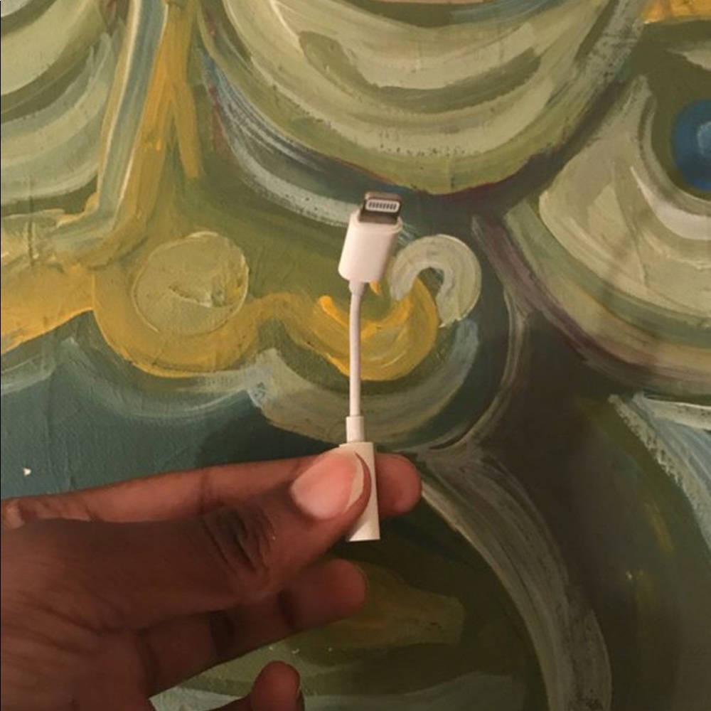 APPLE HEADPHONE ADAPTER